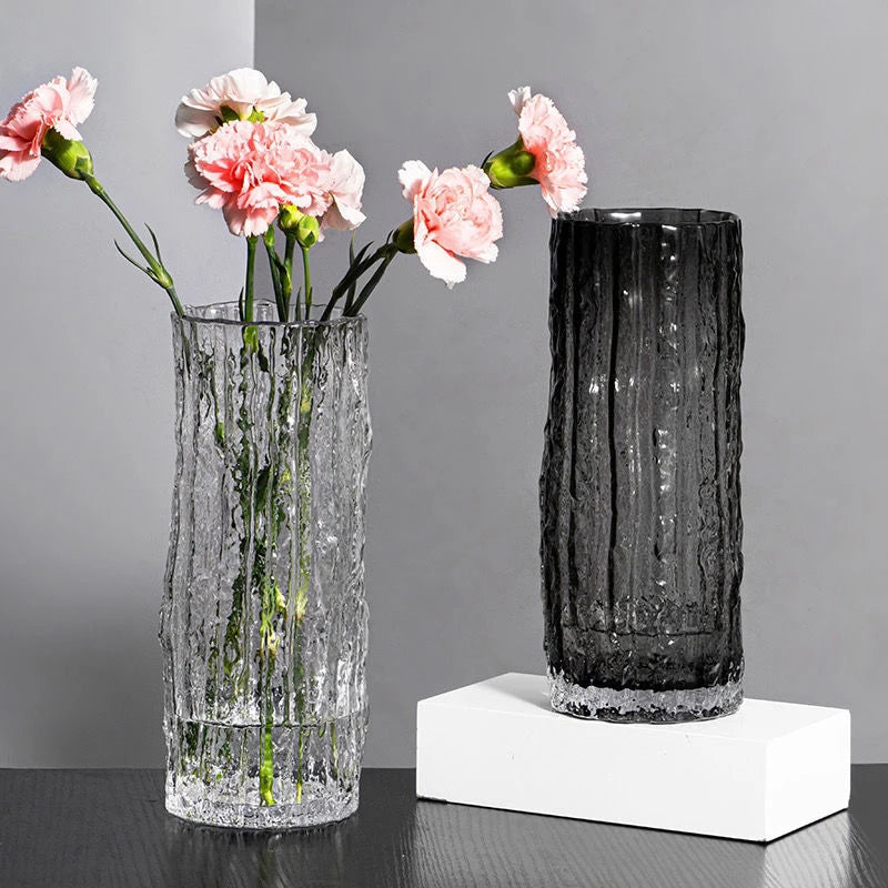 Vase Artisanal en Verre Minéral™